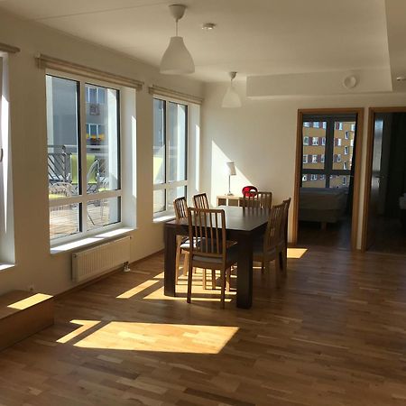 Raatuse 85 Deluxe Apartments 타르투 외부 사진